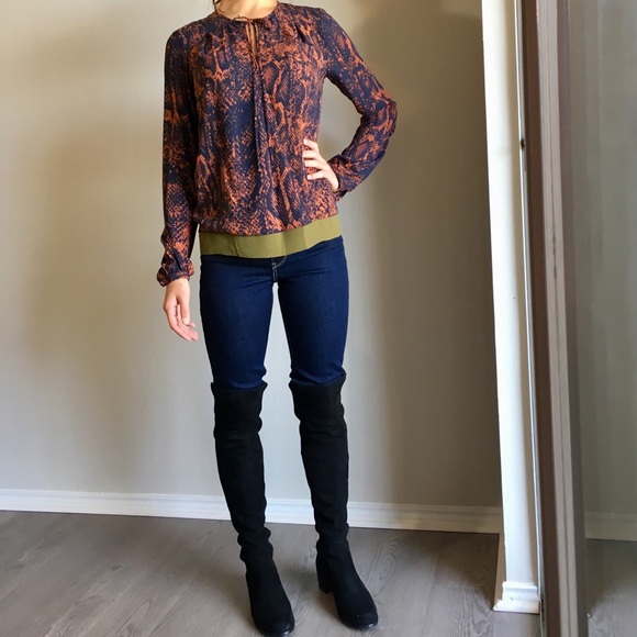 NWT CAbi Blouse Animal Print Top Surplus Wrap - Picture 6 of 7